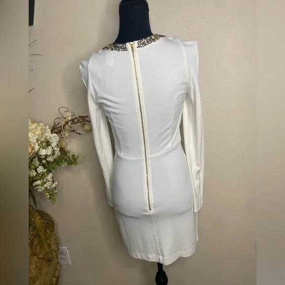 Venus Beaded Goddess Style White Dress! Size 2 - Picture 4 of 7